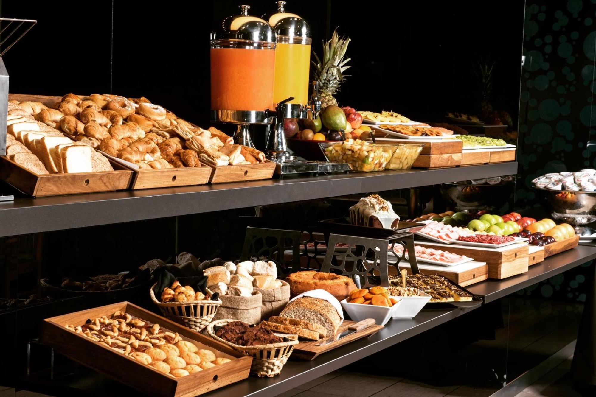 Holiday Inn Rosario By Ihg Ngoại thất bức ảnh
